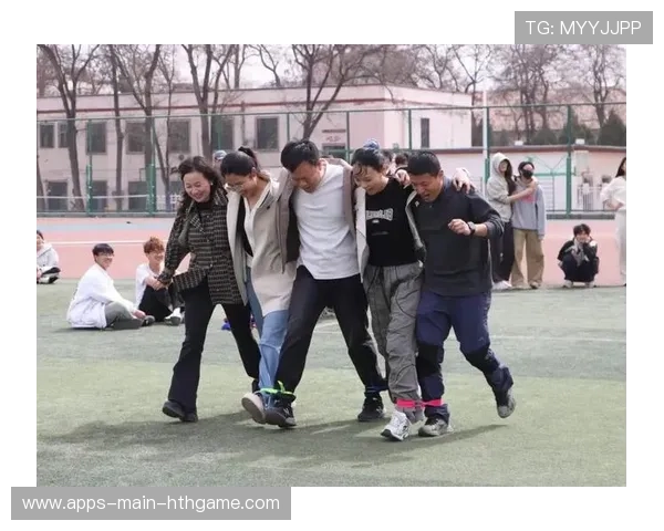 体育趣味：运动员的“趣味动作”大揭秘